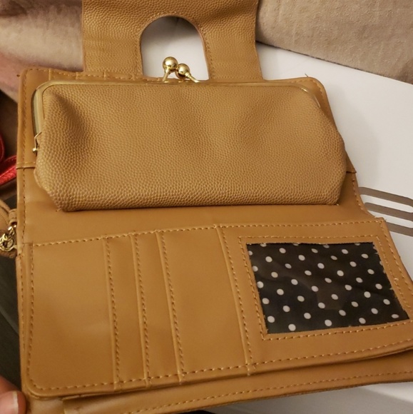 Wallet - Picture 4 of 7